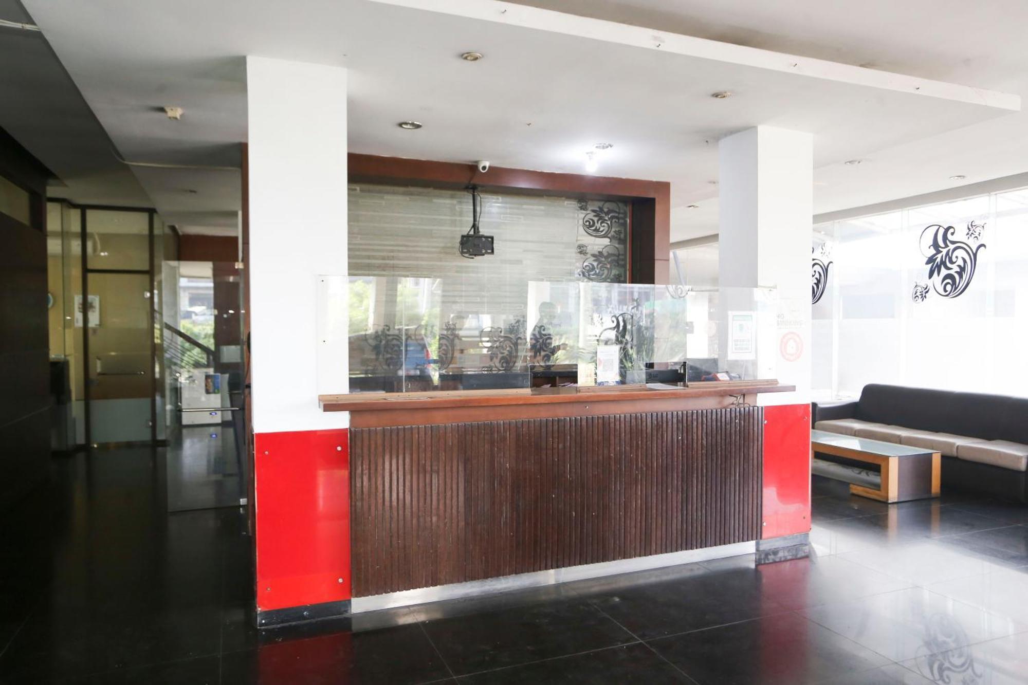 Collection O Hotel Pesona Cikarang Near Pollux Mall מראה חיצוני תמונה