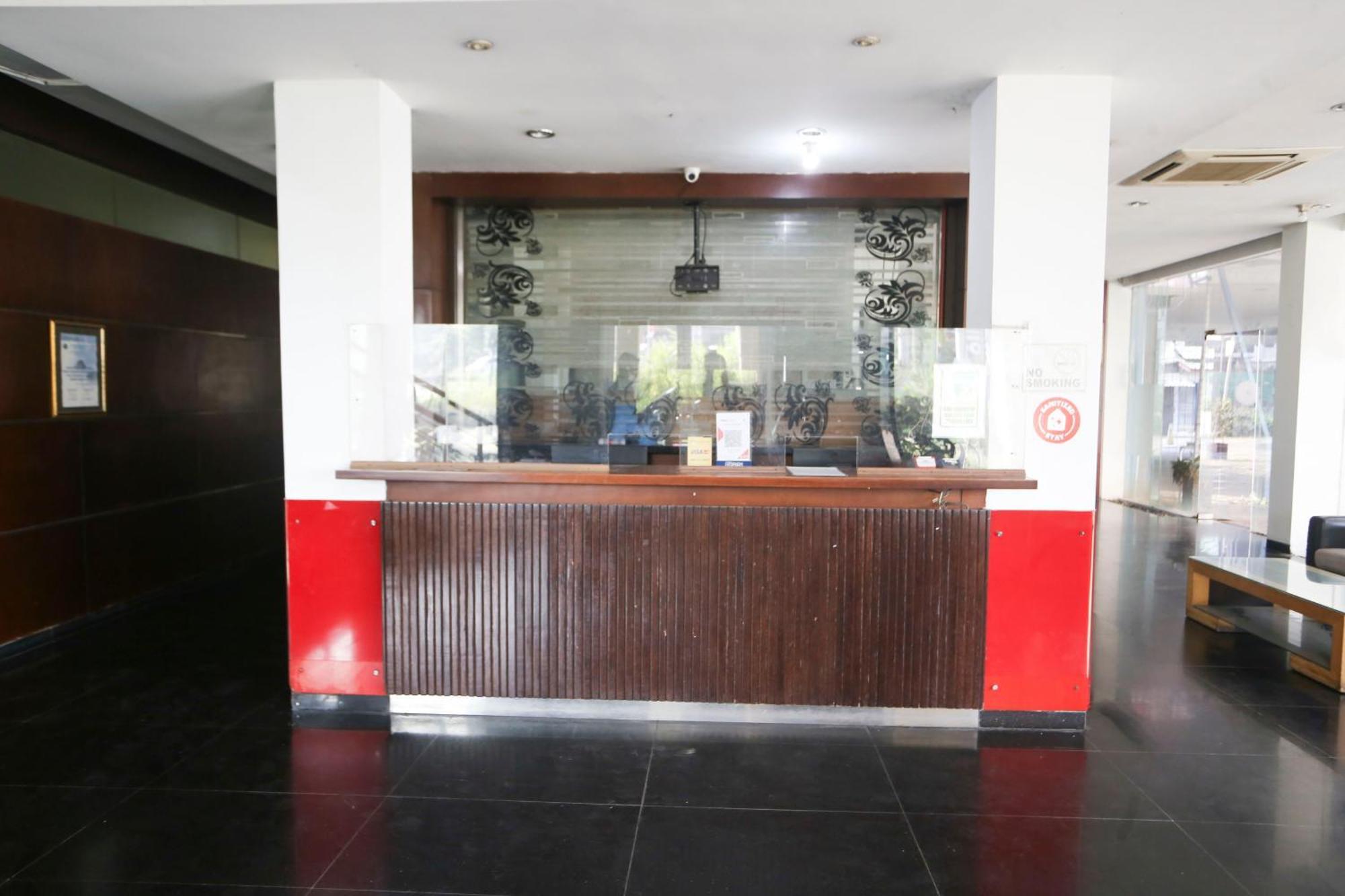 Collection O Hotel Pesona Cikarang Near Pollux Mall מראה חיצוני תמונה